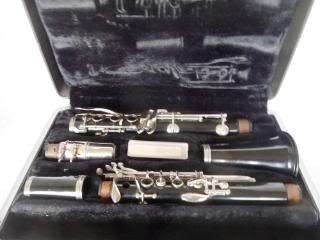 Used Clarinet in Bundy Case Rico Reeds  