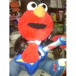  Rock & Roll Elmo ~ Guitar Playing & Singing Toys & Games