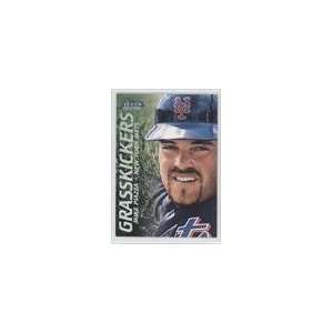   Fleer Tradition Grasskickers #GK4   Mike Piazza Sports Collectibles