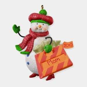    Merry Making Mom   2010 Hallmark Keepsake Ornament 