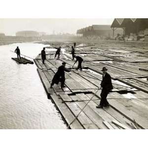  Rafters at Work in the Surrey Commercial Docks, 1930 