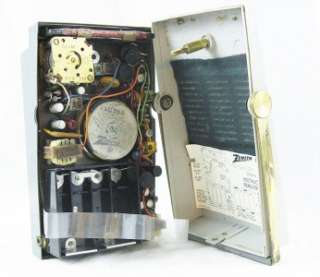 Vintage Zenith Royal 500 H Transistor Radio  